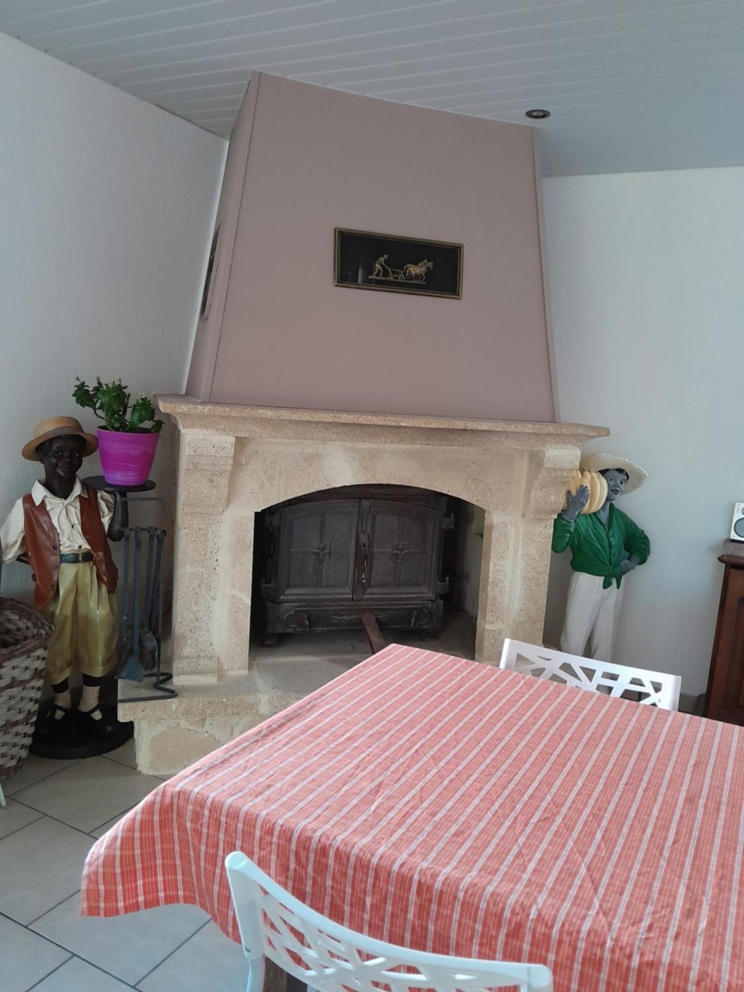 Chambres D Hotes Au P'Tit Bonheur Campagnard Jarnosse Εξωτερικό φωτογραφία